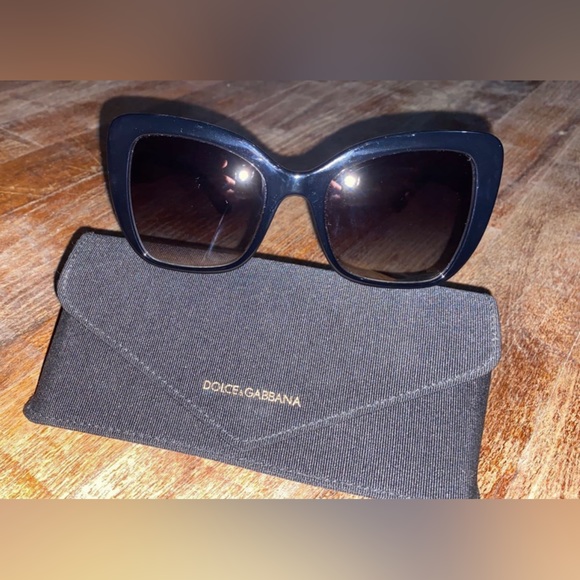 DOLCE&GABBANA sun glasses - Picture 4 of 5